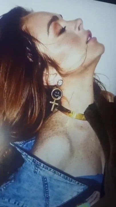 Lindsay lohan cum on tribute