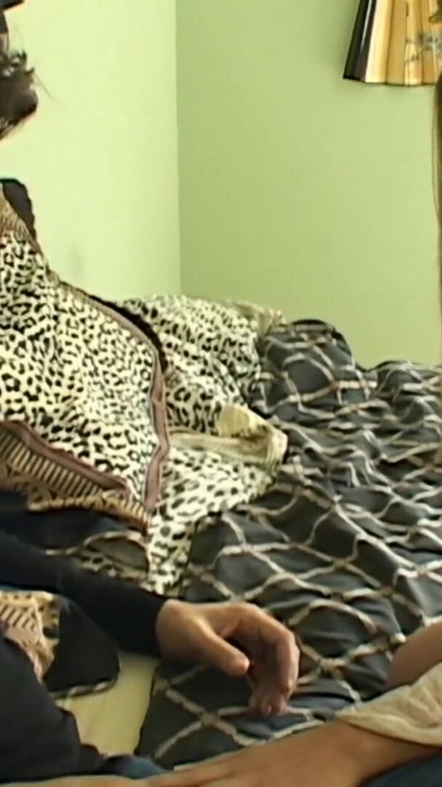Mora se videti trenutak iz "Moj polubrat samo zabada svoj kurac u moju pičku"
