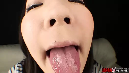 Субъективный! Насладись опытом бойфренда с Niina Fujii! Ее язык, слюна и внутри ее рта
