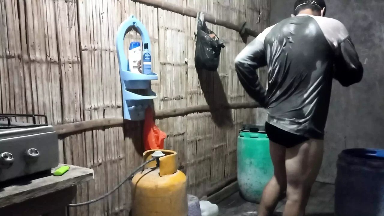 homemade porn, my stepbrother bathes naked after having fucked me like his whore