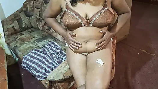 Çiçekli en ateşli orta yaşlı seksi kadın ev yapımı hd