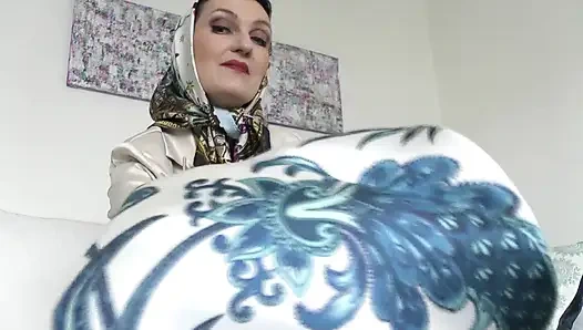 Bugün, başörtülü mastürbasyon yapıyorsun! Lady Victoria Valente