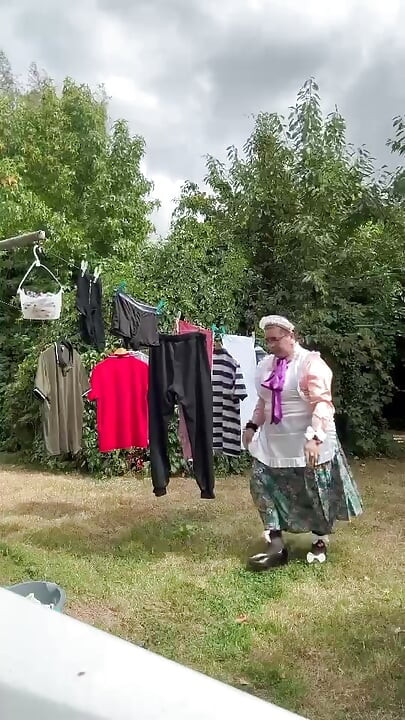 U vintage odjeći sobarice za jedan dan