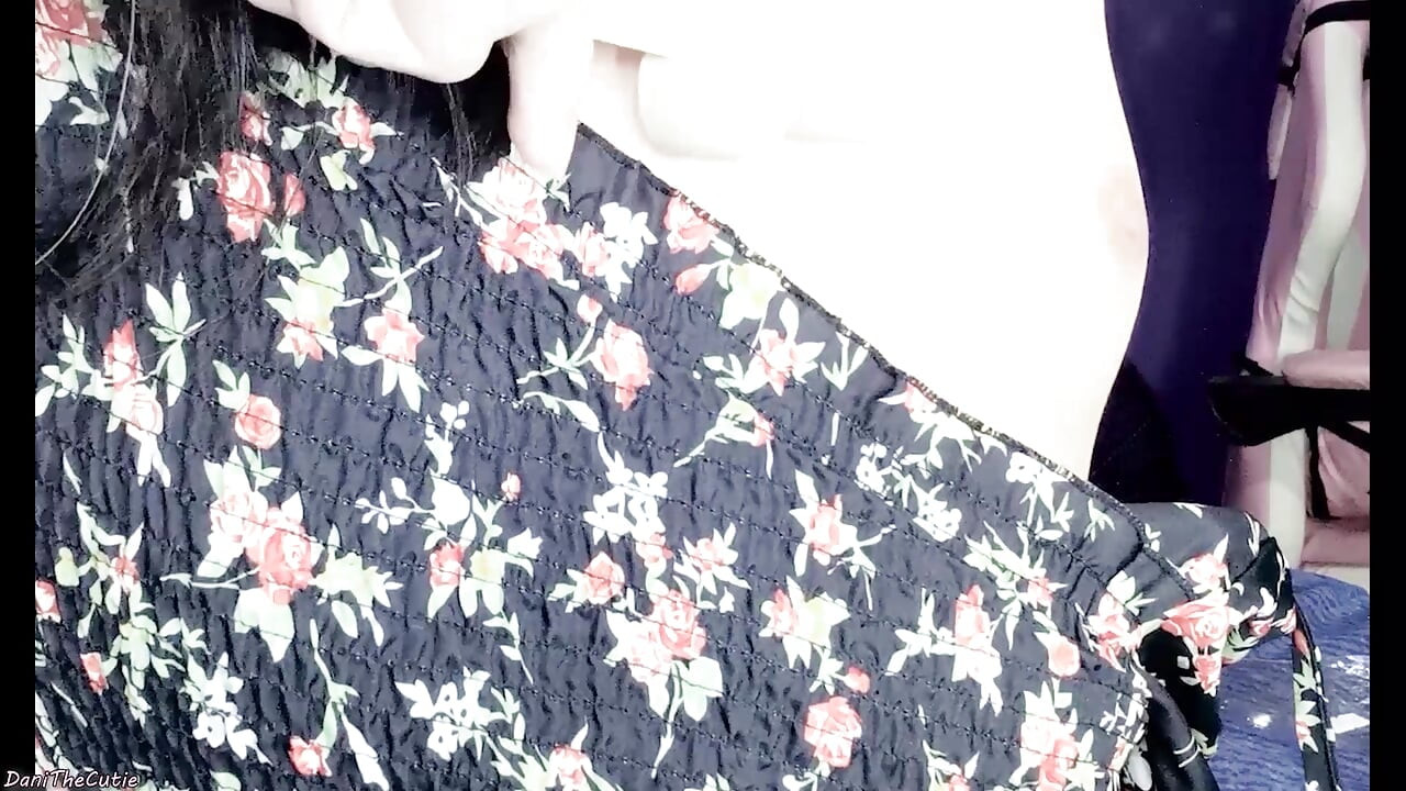 Tatlı tgirl DaniTheCutie şekerlemelerle orospulaşıyor