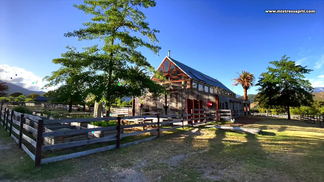 4월의 지배자 여주인 - 내 노예와 함께하는 휴가