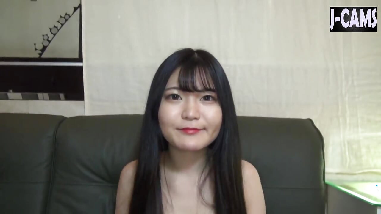 Silk Tongue Glides Slow with Glossy Lips Dripping Pure Temptation - Clip3