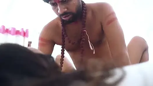 Die Pandit nahm das Mädchen in ein einsames Zimmer und fickte ihre muschi.