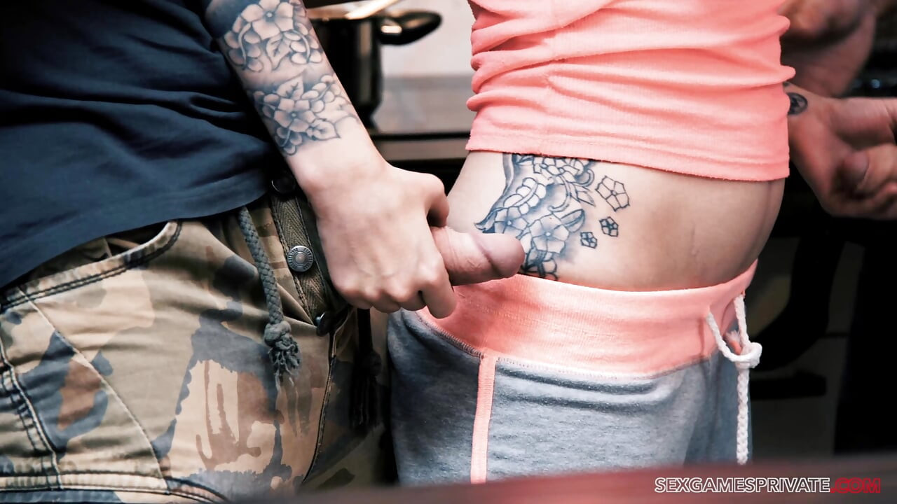 แม่น่าเย็ดชอบจัดหนัก - Mea Melone และ Mila Milan