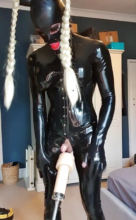 Jessica Doll - đào tạo máy đụ