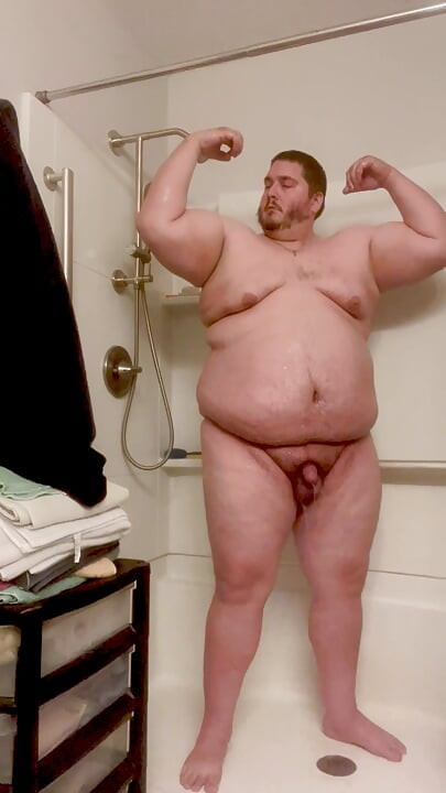 Sexy Fat Muscle Chub Bear Bubba Burly Posing & Dripping
