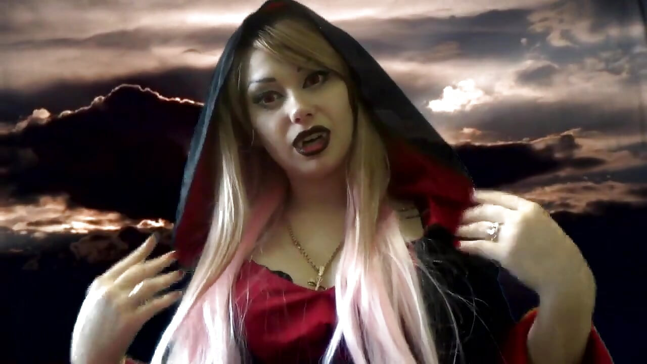 Evil Giantess vampire will do a little bit more holes in your tiny body
