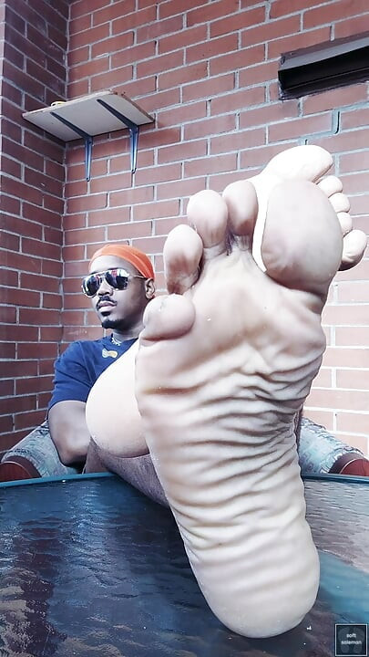 Cross and Uncrossed Soles (2025)