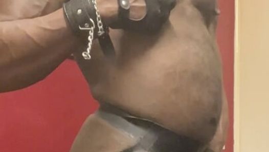 Zwarte bodybuilder fetisj trekt prelude af tot zwaar klaarkomen