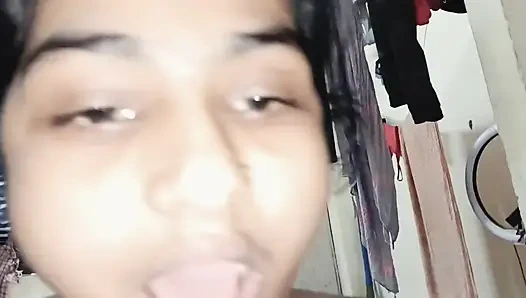 Sesi 06, pasangan desa berhubungan seks di kamar tidur, istri menunggangi suaminya