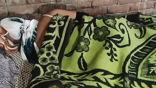 Romansa dengan kakak ipar telanjang