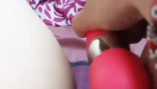 Aku lagi asik ngocok kontolku sore-sore - pov