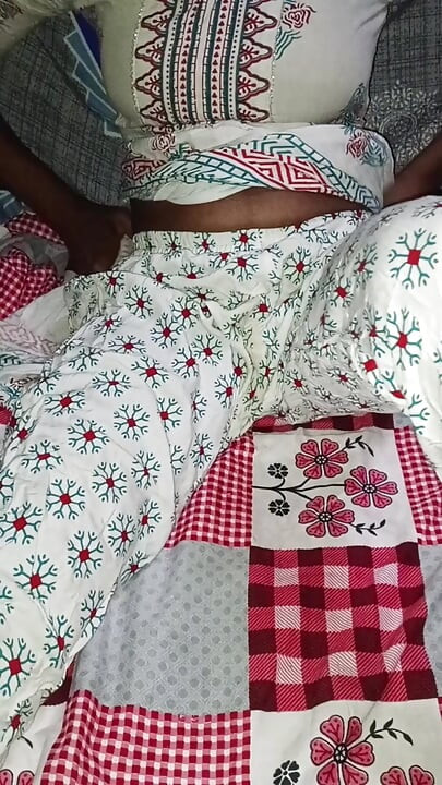 Seema bhabhi fingering at home