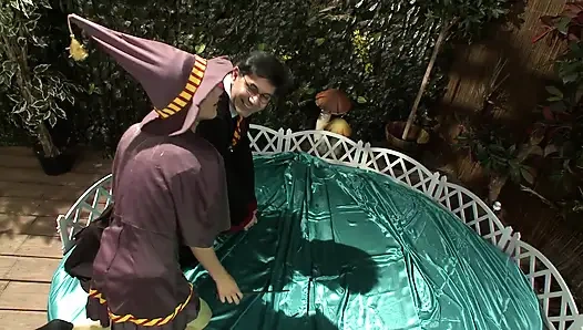 Harry Pornter по самые яйца в Louise Muirhead, Чувственная Jane и друзей