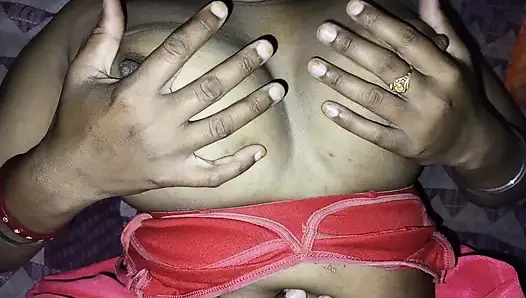 Kakak ipar ingin berhubungan seks, jadi penis kakak iparnya mulai bergetar.