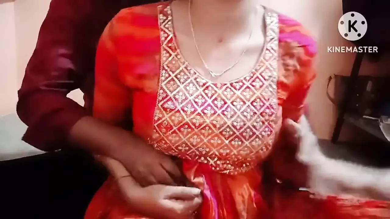 Bhabhi g enjoy romantic seen with her boyfriend