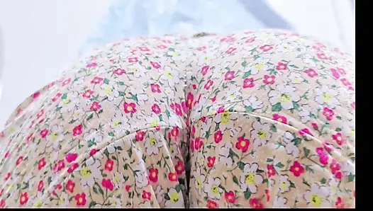 Не говори никому, что видели эту большую попку в хиджабе.