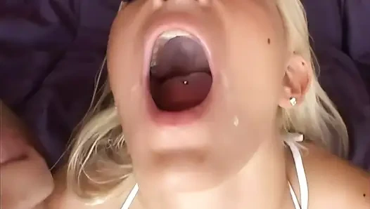 Trina Michaels: İçimde İki büyük penis istiyorum