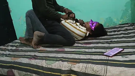 Starker Durchfall-Sexvideo mit wütender Freundin. Folge 1