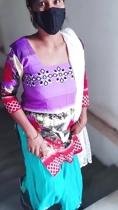 Desi muslim girl posay  titty fukking