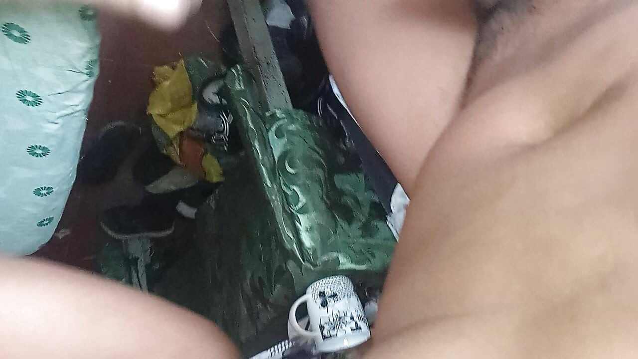La tiktoker en mi cama desnuda