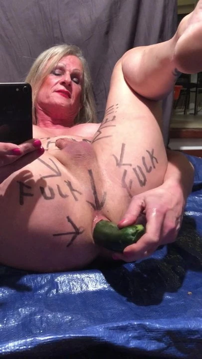 Fucking myself with a zuchini