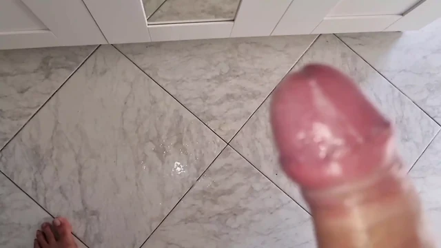 Amateur  Cumshot - Home Alone for Christmas
