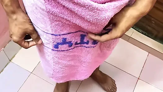 Meine stiefschwester ist verrückt nach ficken, wenn sie meine große hose sieht