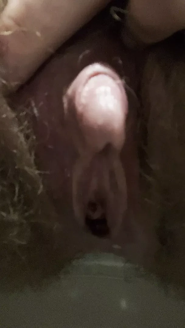 Jangkaan kencing (berkencing pada kamera)