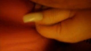Длинные ногти в постели