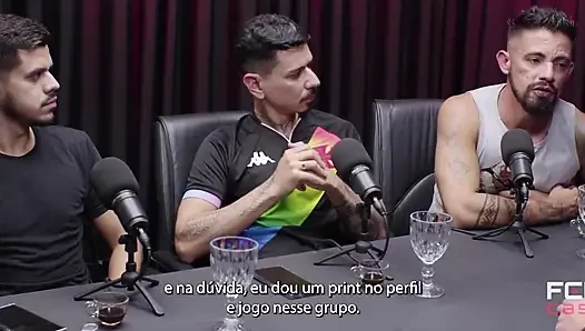 Podcast'te canlı üçlü seks - Yetenekli, Sütçü ve Sağılanlar Fckcast'te