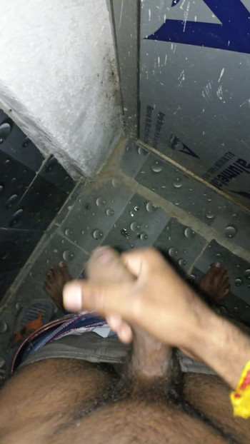 desi indian boy masturbatinh