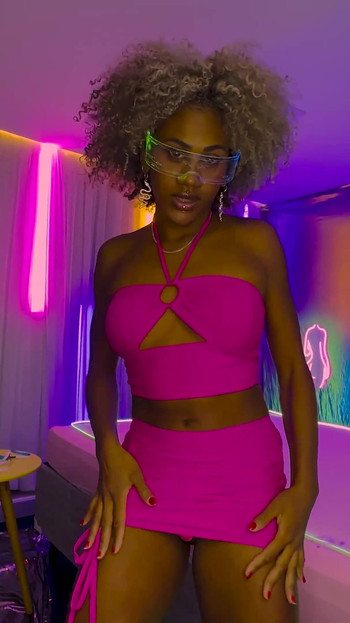 Flexi Big Clit Ebony Girl Extreme Fist Fucked