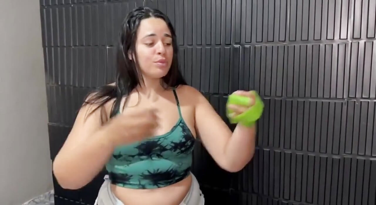 Moj osobni me zamolio za video vježbanja guze kako bih znao radim li to kako treba