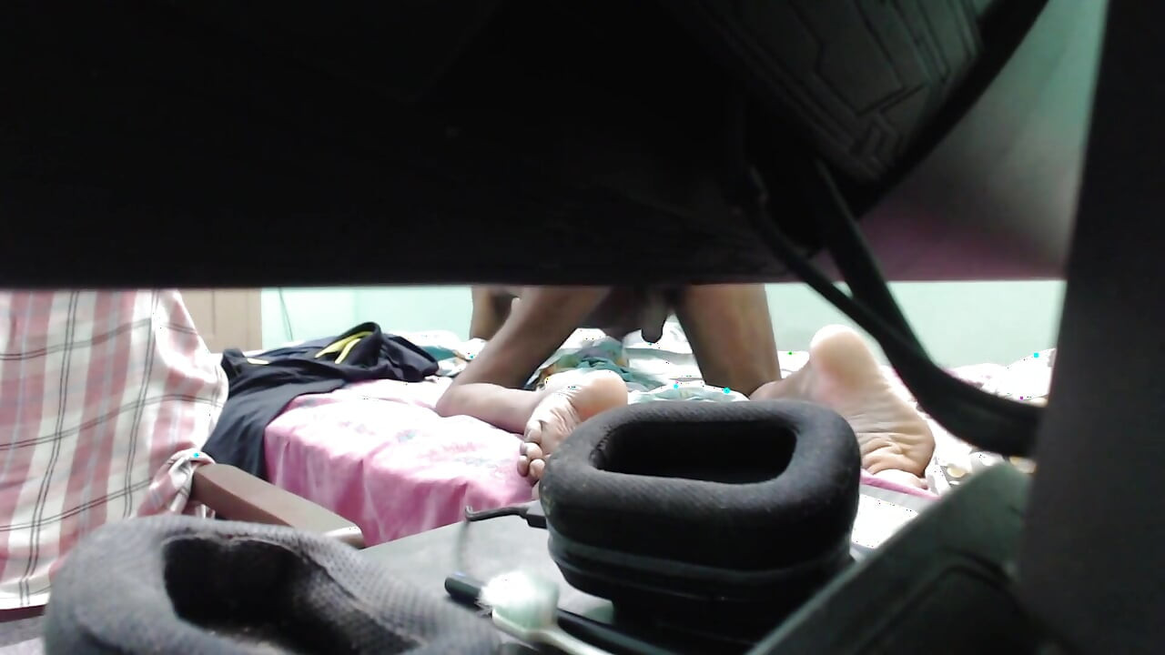 Hide Cam on Bed