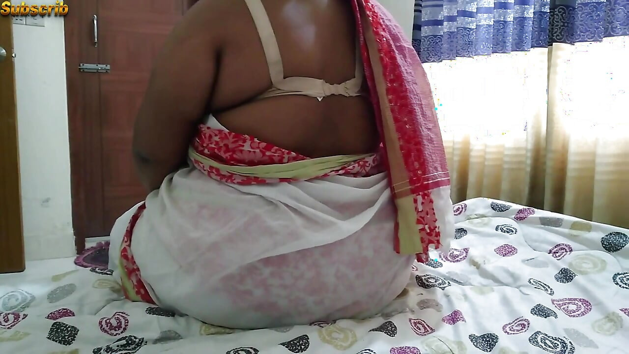 Neighbor Stripping Her Saree & Fucked in Bed - Indian Desi Stepaunty