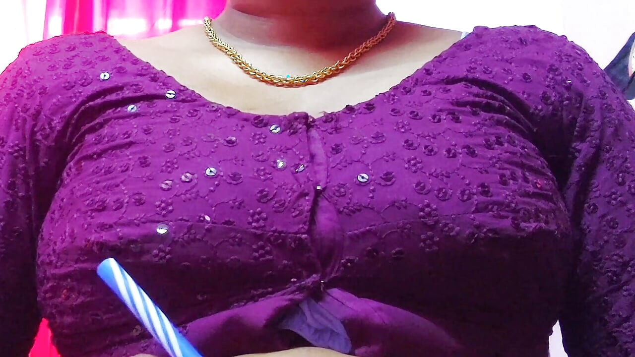 Desi hot indian girl having fun at home