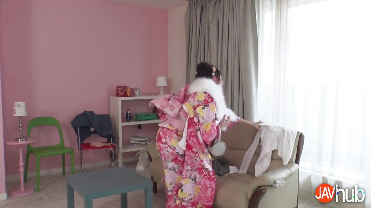 Blowbang Nishino Ako yang miang dan berkongkek sehingga dipancut dalam