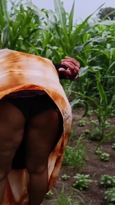 Indian Desi girl Village outdoor sex fingerings clothes remove need Sex  with boyfriend sex farming sex hot girl Village outdoor Nabi big fi | Clip 1