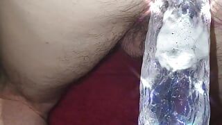 Monstro dildo anal áspero closeup