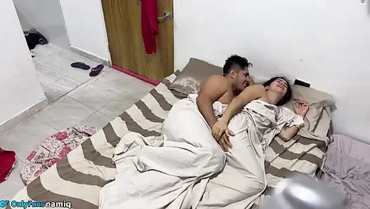 Saya bangun ingin makan sesuatu yang sangat keras.