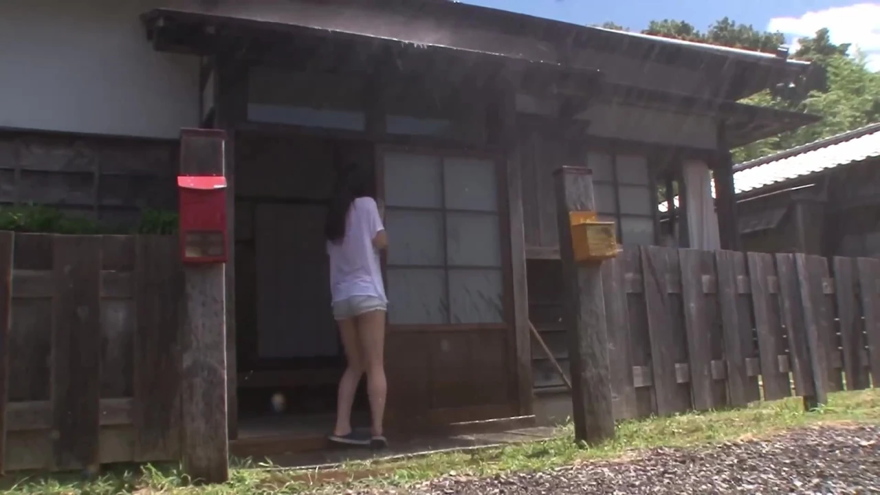 Nono Mizusawa, Wet secret body in the rain 3