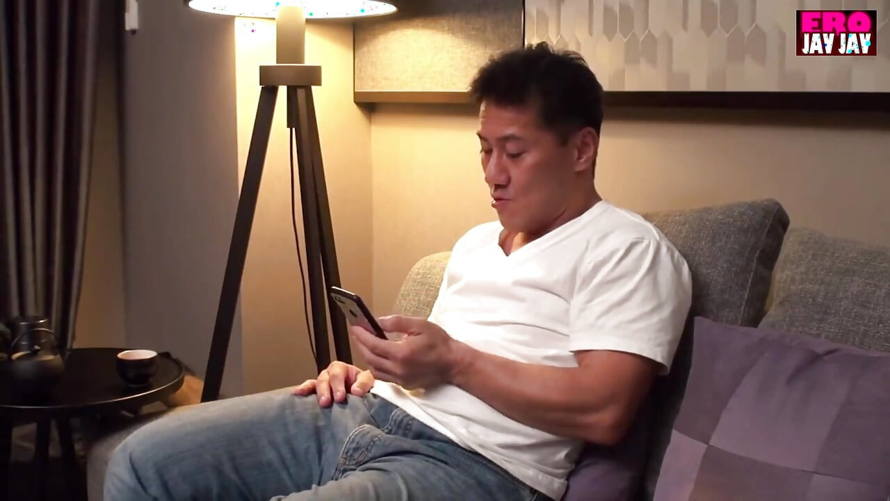 שלושה ימים עם מפתה שובבה שעברה דירה -Ep2