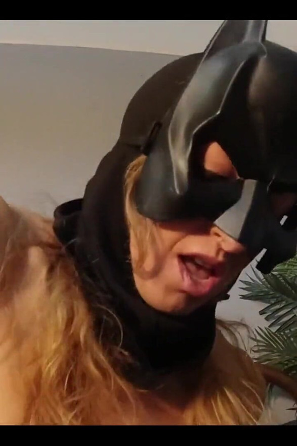 Kenny's Simulated Batgirl Blowjob