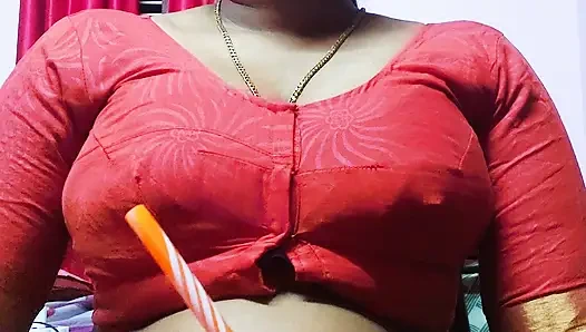 Gadis hot ini datang ke rumah teman pacarnya dan sama dia