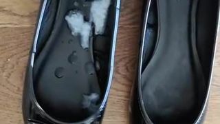 Cum inside shine flat shoe